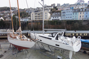 Yacht Refinishing