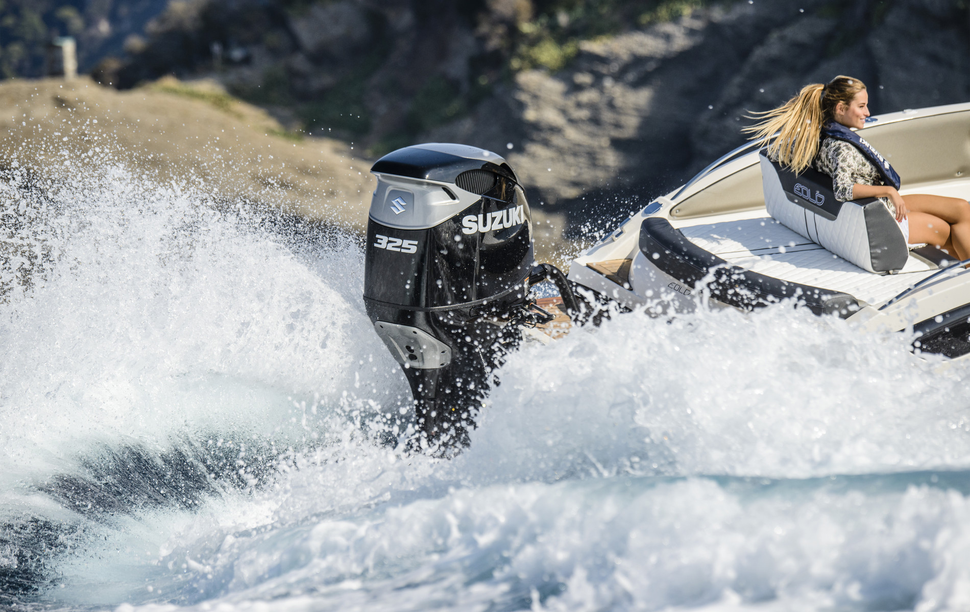 NEW Suzuki DF325 Outboard!