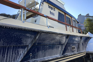 Yacht Refinishing